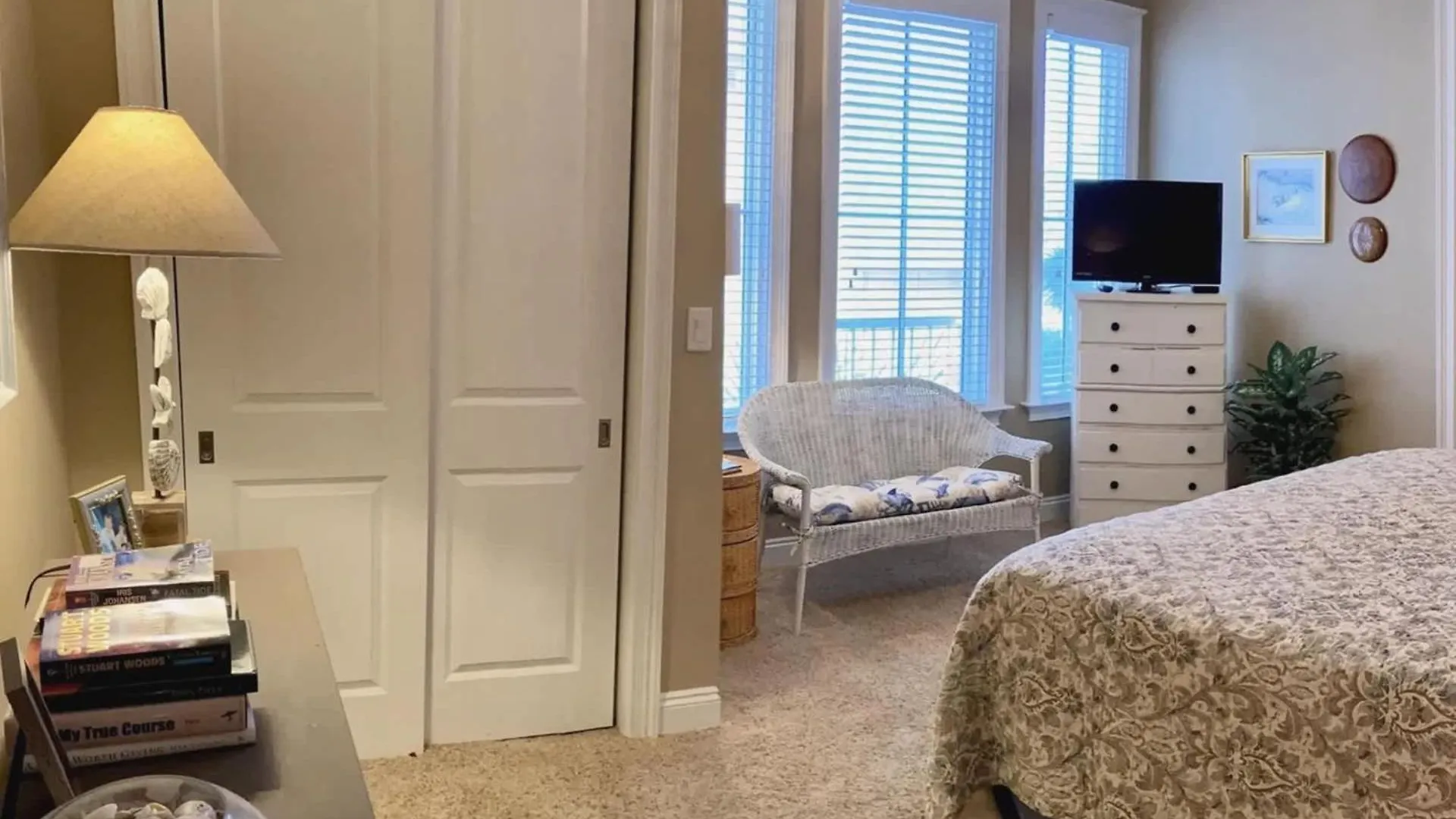 Elegant 3-Bedroom Condo With Lake Views Panama City Beach Apartmán